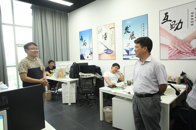 区委组织部副部长邵世磊一行到东营市胜利大学生创业园调研指导工作